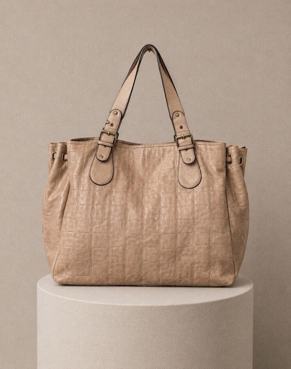 Tre’s by Trecelo LA Taupe Croc Embossed XLarge Tote Shoulder Bag Purse